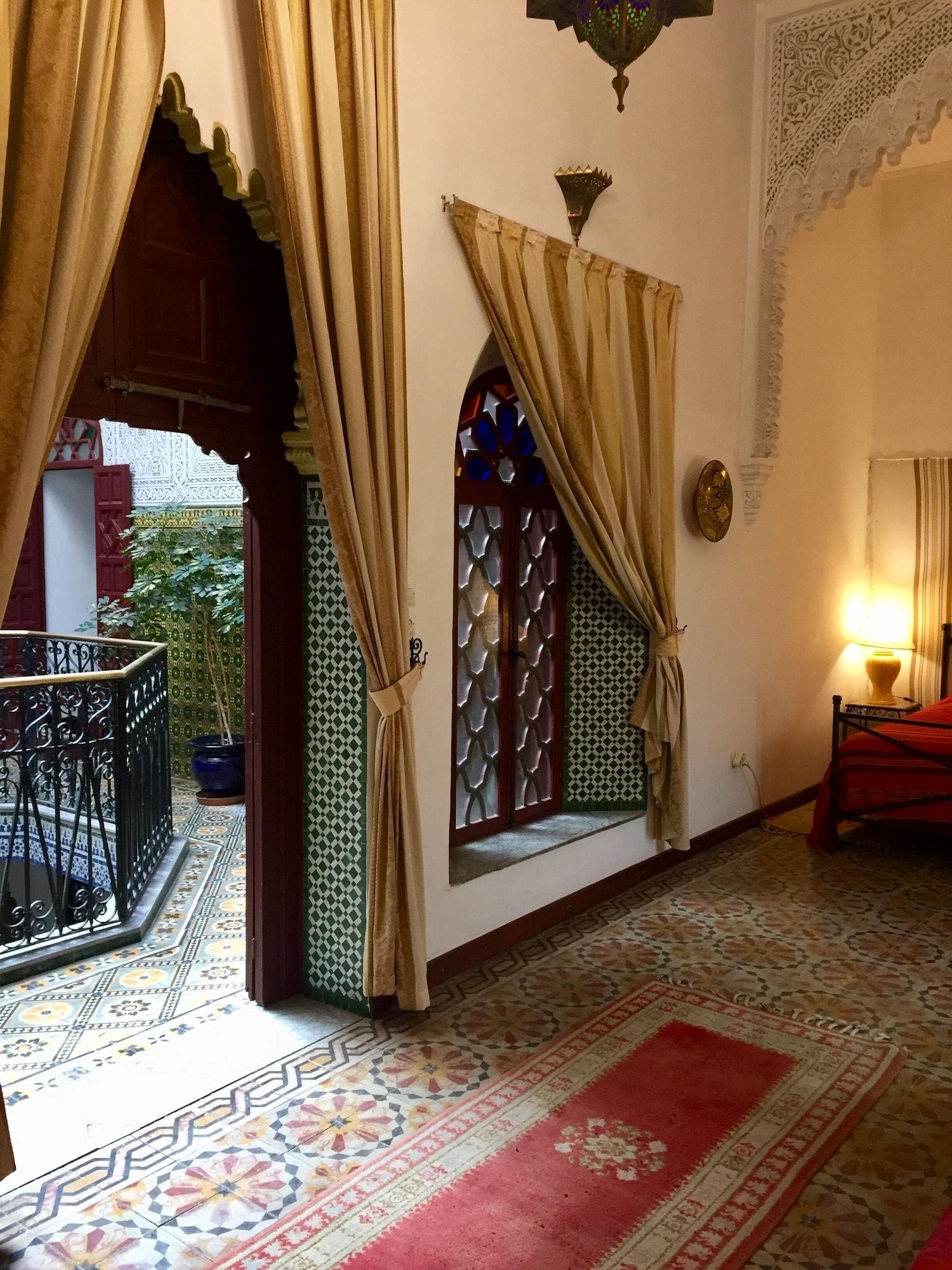 Riad A La Belle Etoile Salé Exteriör bild