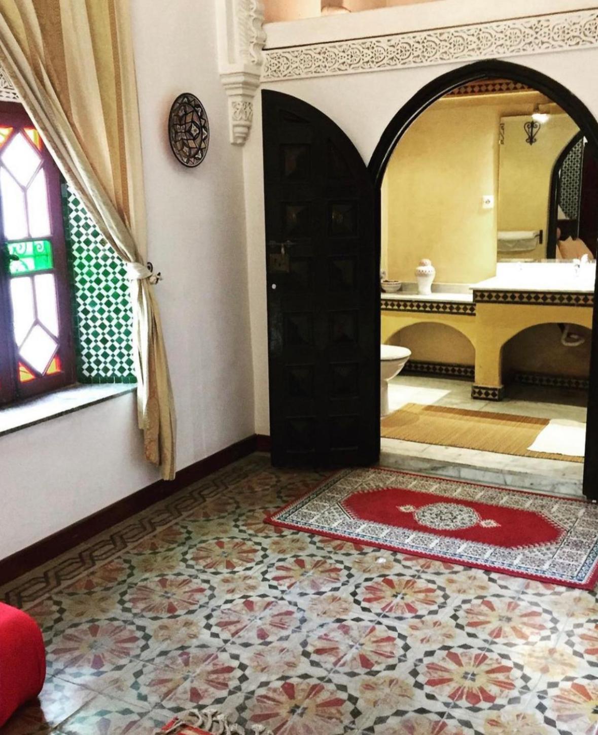 Riad A La Belle Etoile Salé Exteriör bild
