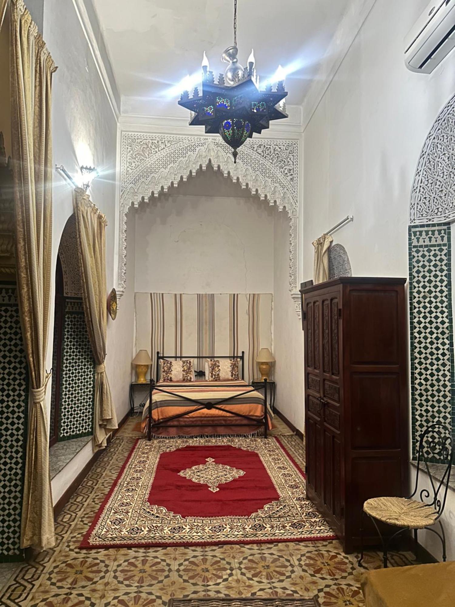 Riad A La Belle Etoile Salé Exteriör bild